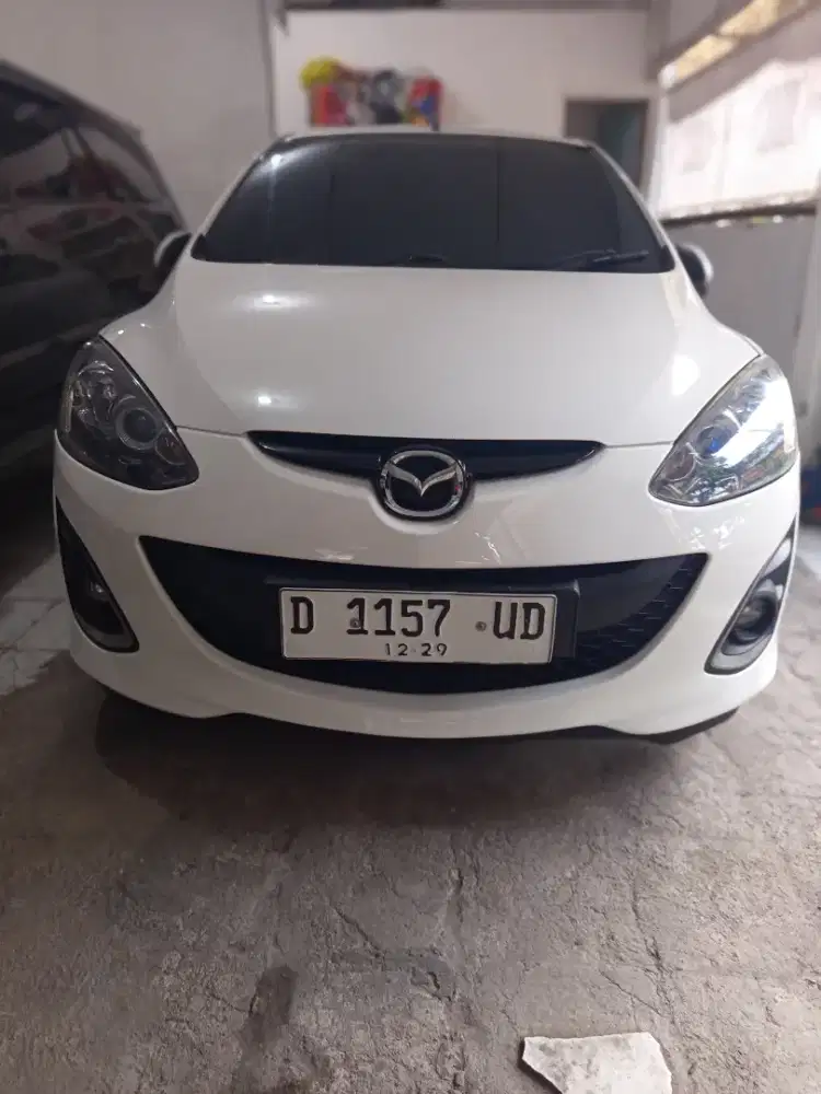 Mazda 2R automatic 2012