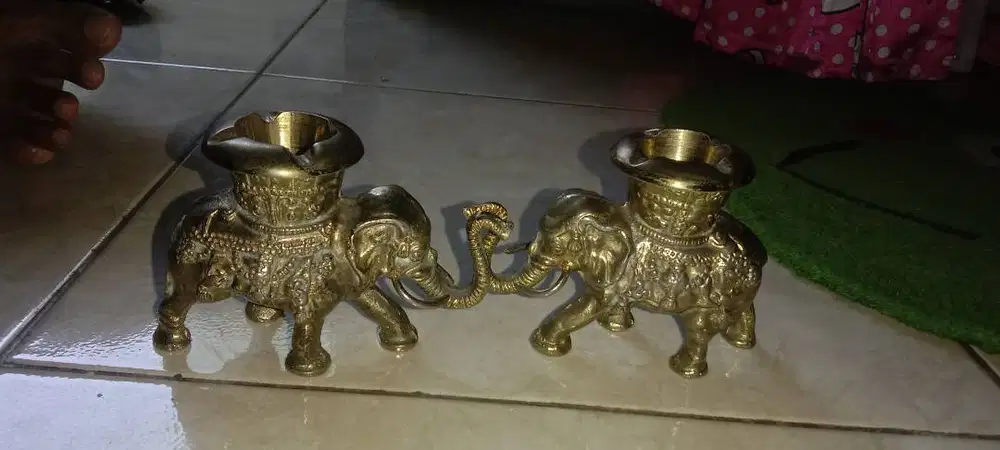 Asbak gajah ukuran 15cm
