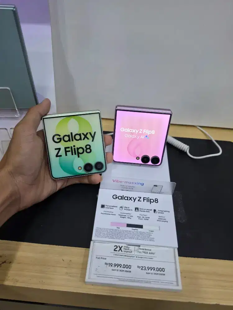 SAMSUNG GALAXY Z FLIP8 NEW