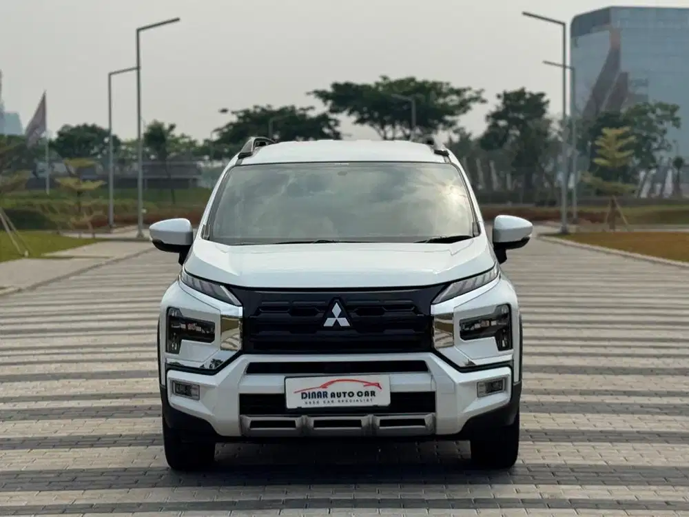 Xpander cross premium 2023