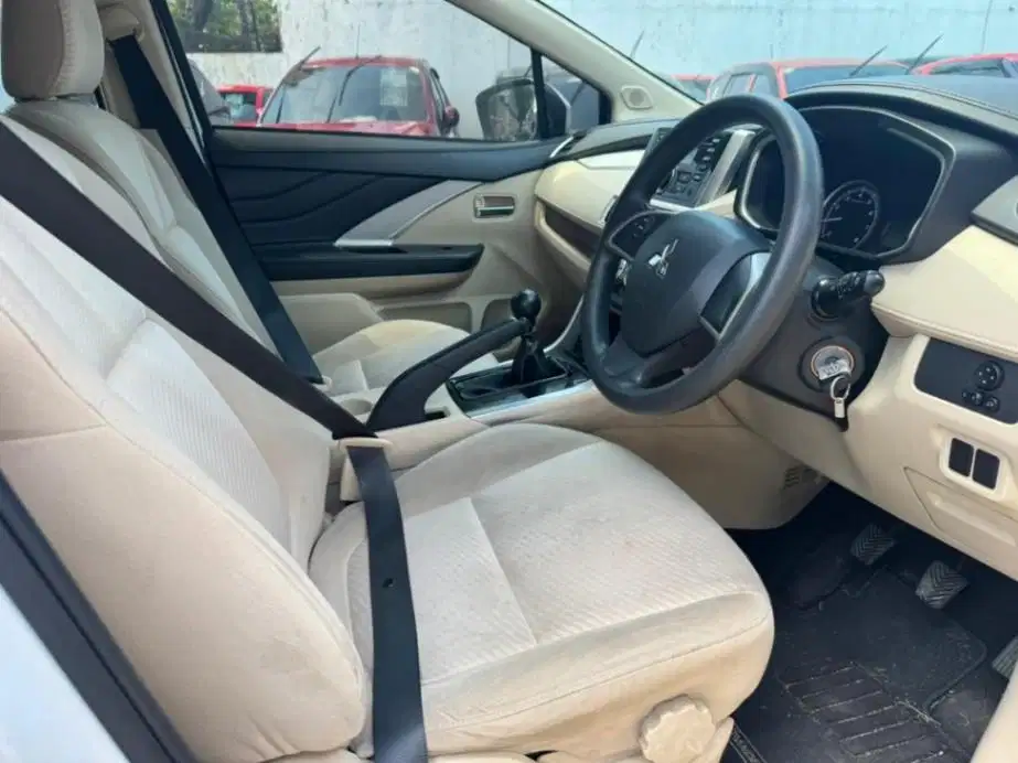 Mitsubishi xpander 1.5 exceed bensin-Manual 2019