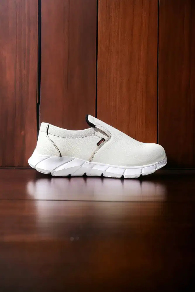 Optimal Sepatu safety heavy duty Tuban