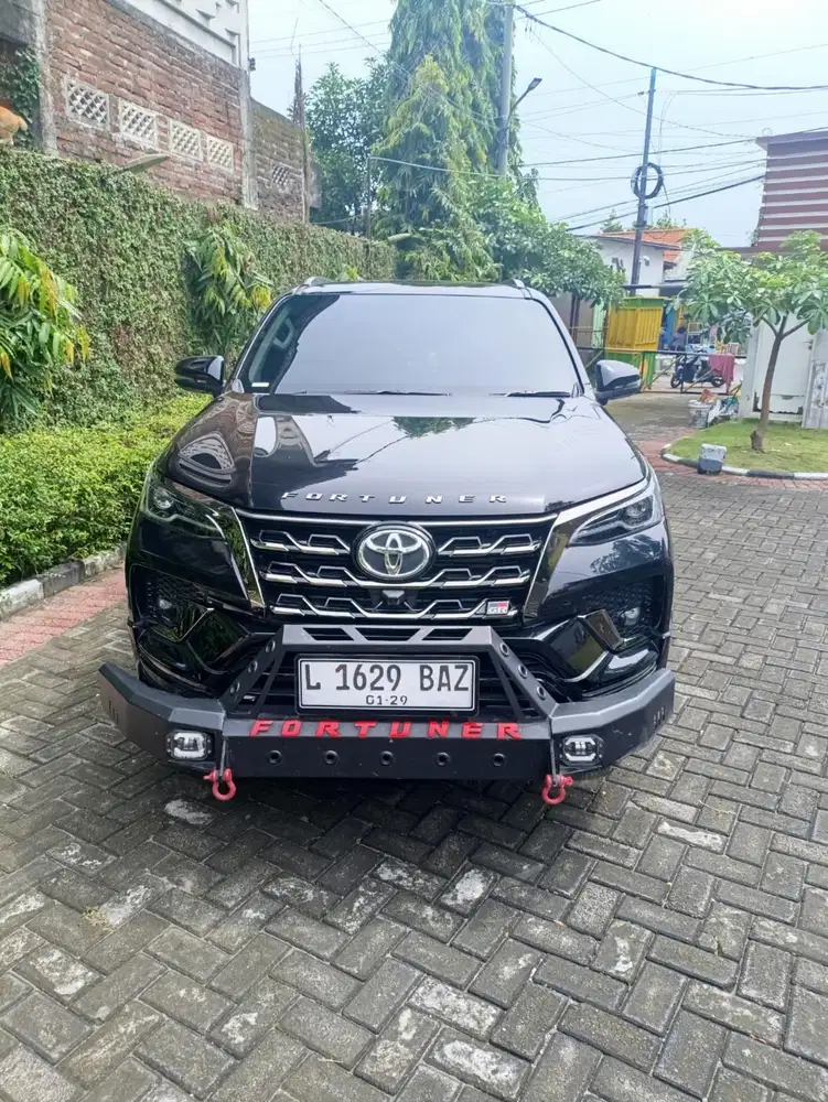 TOYOTA FORTUNER DIESEL 4x4 VRZ GR SPORT AT 2023