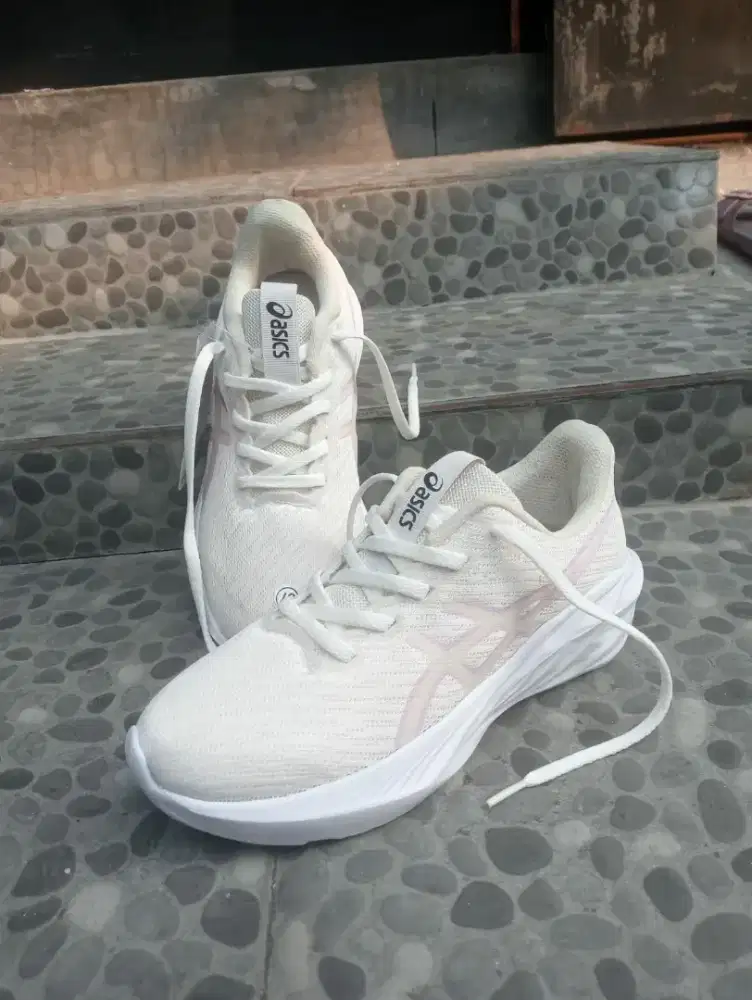 Jual Sepatu Olahraga Cewek Bagus