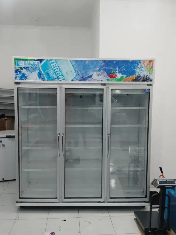 Showcase Chiller SANDEN INTERCOOL 3 PINTU