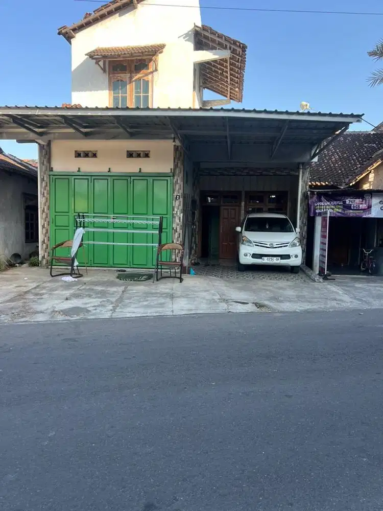 Rumah murah strategis uns jebres