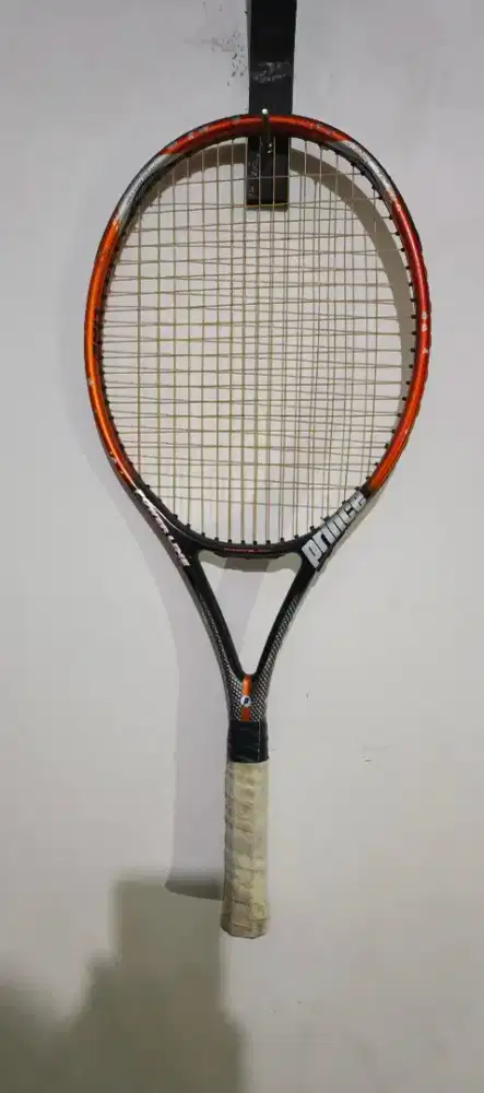 Raket Tenis Prince kuat n ringan