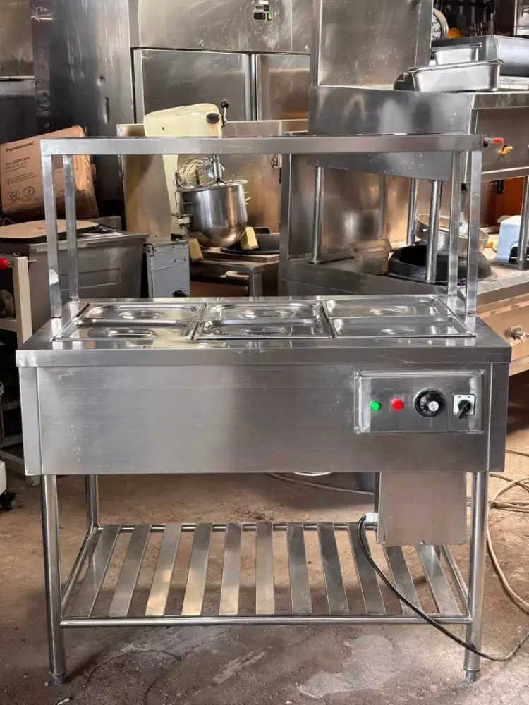 BAIN MARIE
Ukuran 110x70x85
Food pan 6