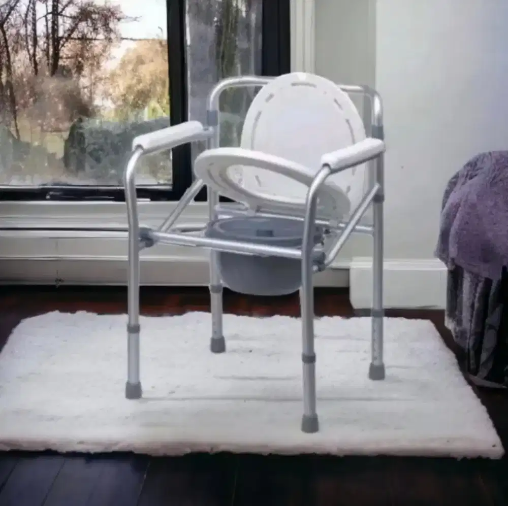 Kursi Closet Duduk Portable untuk Lansia / Ibu Hamil / disabilitas