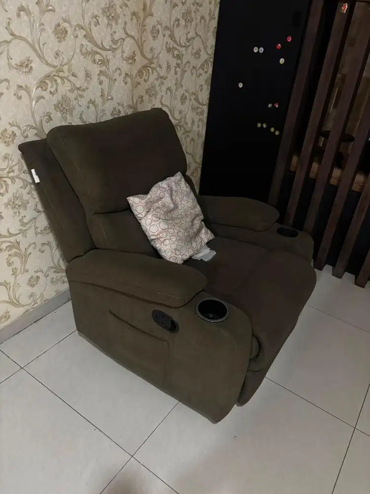 SOFA RECLINER 1 SEATER
