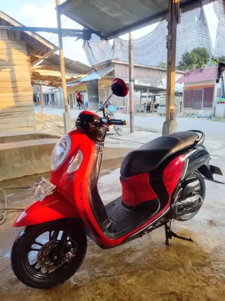 Dijual scoopy 2021 mulus mesin sehat
