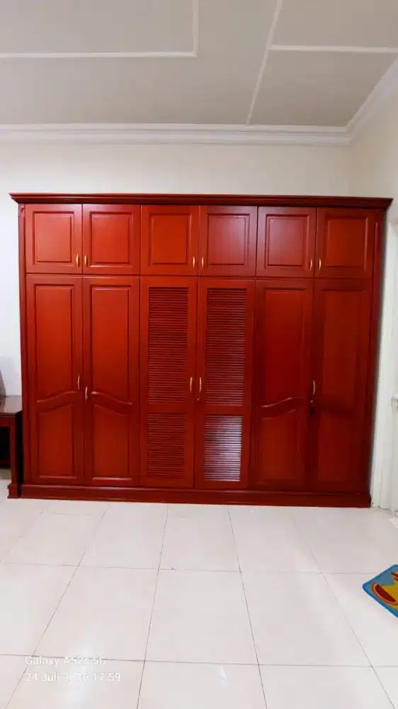 Lemari 6 pintu. P-3m x T 2.4m rangka Kayu Jati