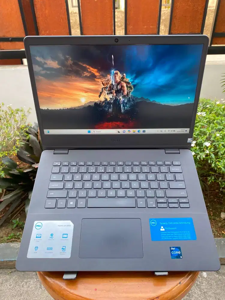 Dell Vostro 14 3000 i5-1135G7 RAM 8GB SSD 256GB Windows 11 Home