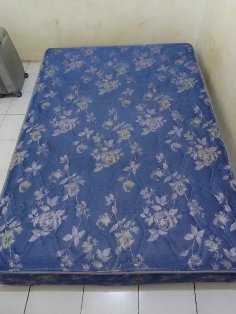 Di jual kasur bekas