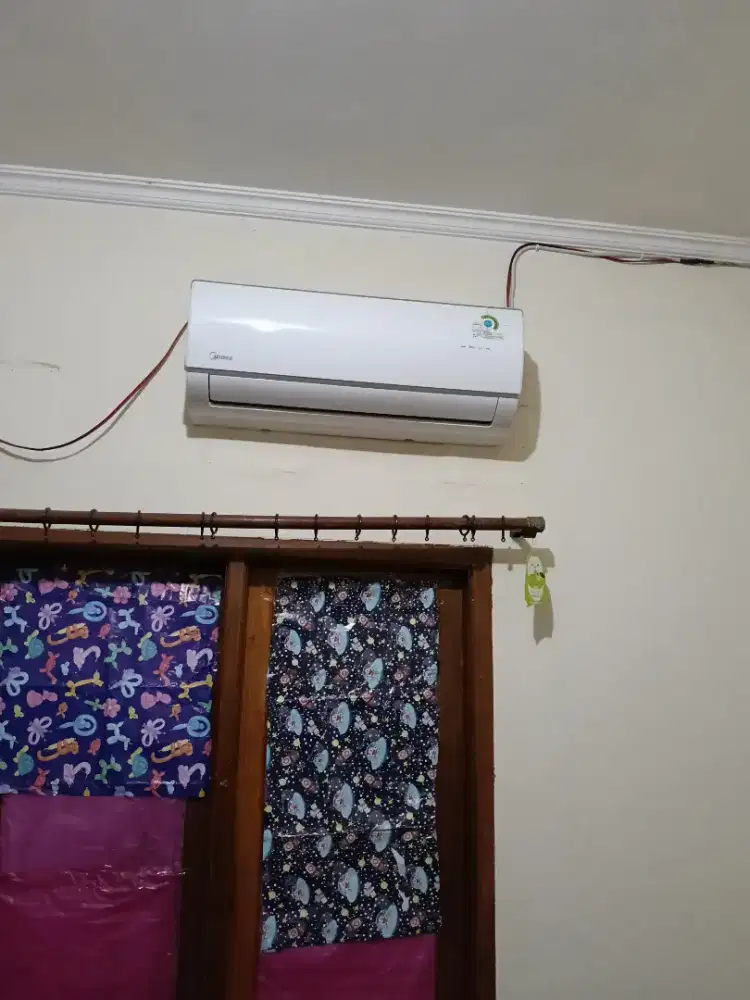 Dijual AC Midea 1/2 PK