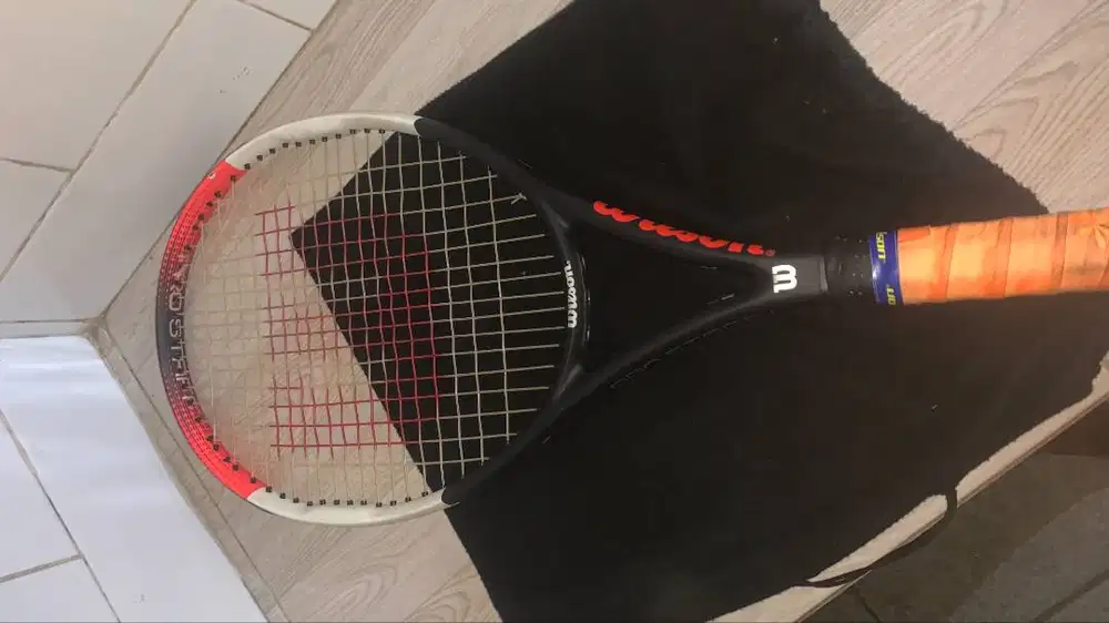 Raket Tenis Wilson Pro Staff 100 Precision Original