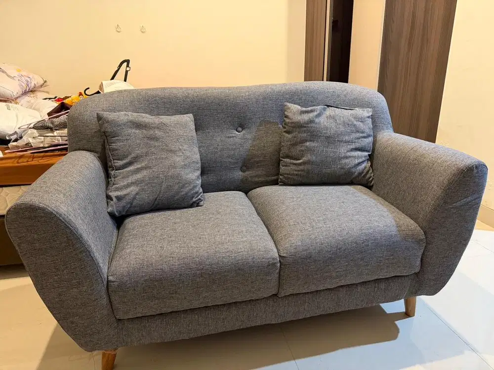 Sofa Modern Bantal
