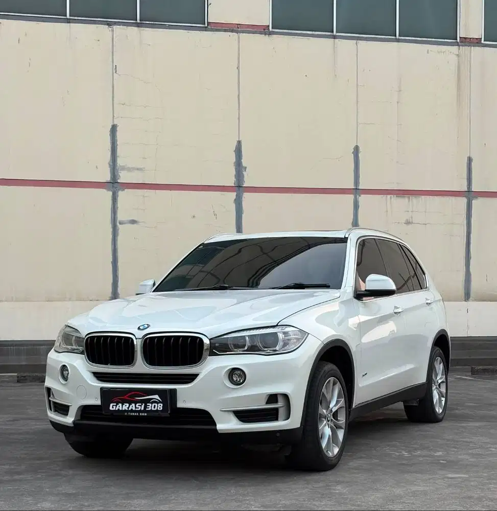 BMW X5 XDRIVE 2.5D AT F15 Putih KM 109 rb