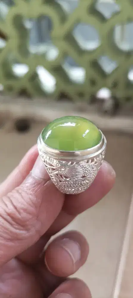 cincin batu pucuk pisang
