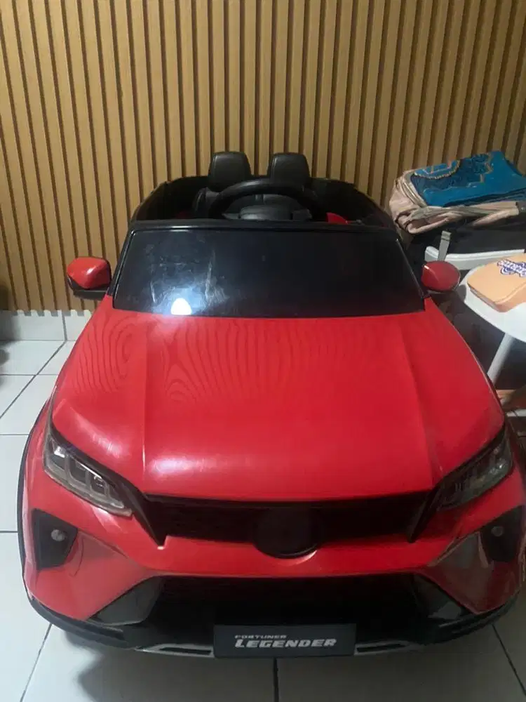 Mainan Mobil Aki Anak Toyota Fortuner Legender PMB 7588 LISENSI