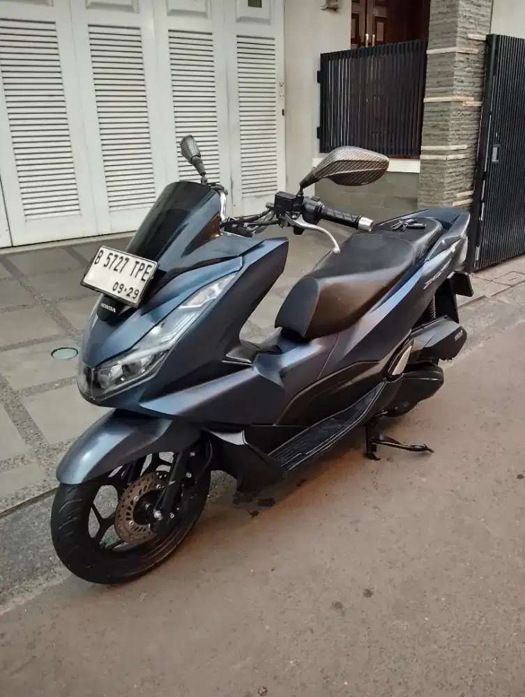 Honda pcx tahun 2023