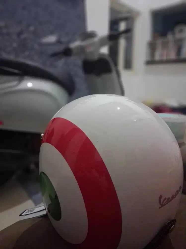 Original Helm Vespa Edisi 2026