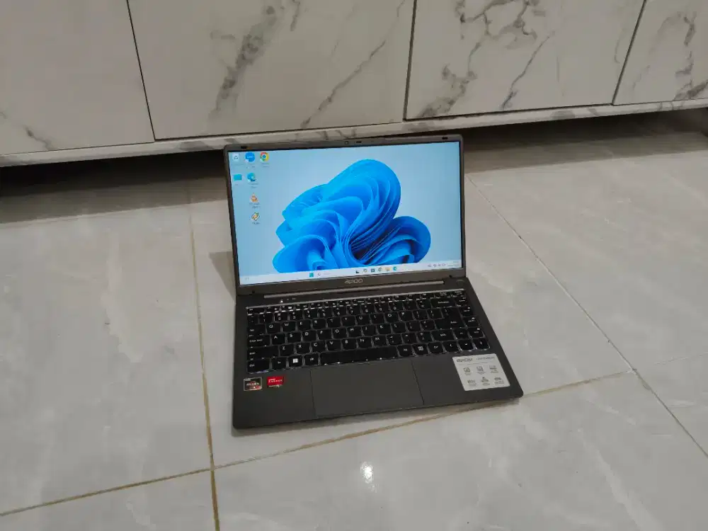 axioo ryzen 5 3500u 8/256GB laptop siap pakai