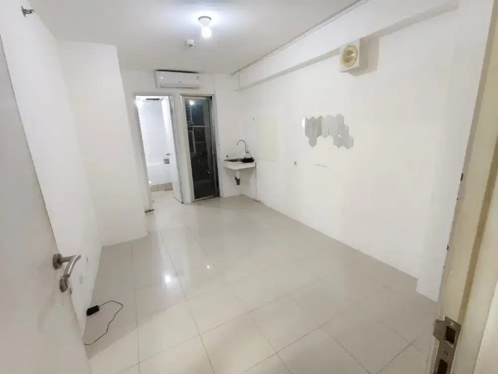 Sewa 2 kamar kosong di bassura atas mall lantai rendah free ipl