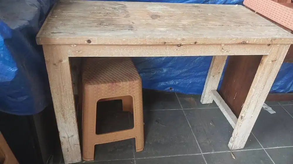 Meja Kayu Solid Serbaguna Bekas - Kokoh & Masih Bagus