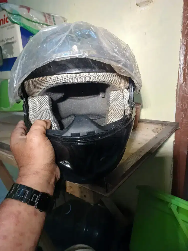 HELM FUL  FACE  HONDA  UK L  180 NEST AJ. MAH OK.  COD HALTE SMK  48