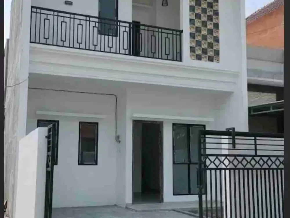 Dijual rumah 2 lantai di Harapan Indah