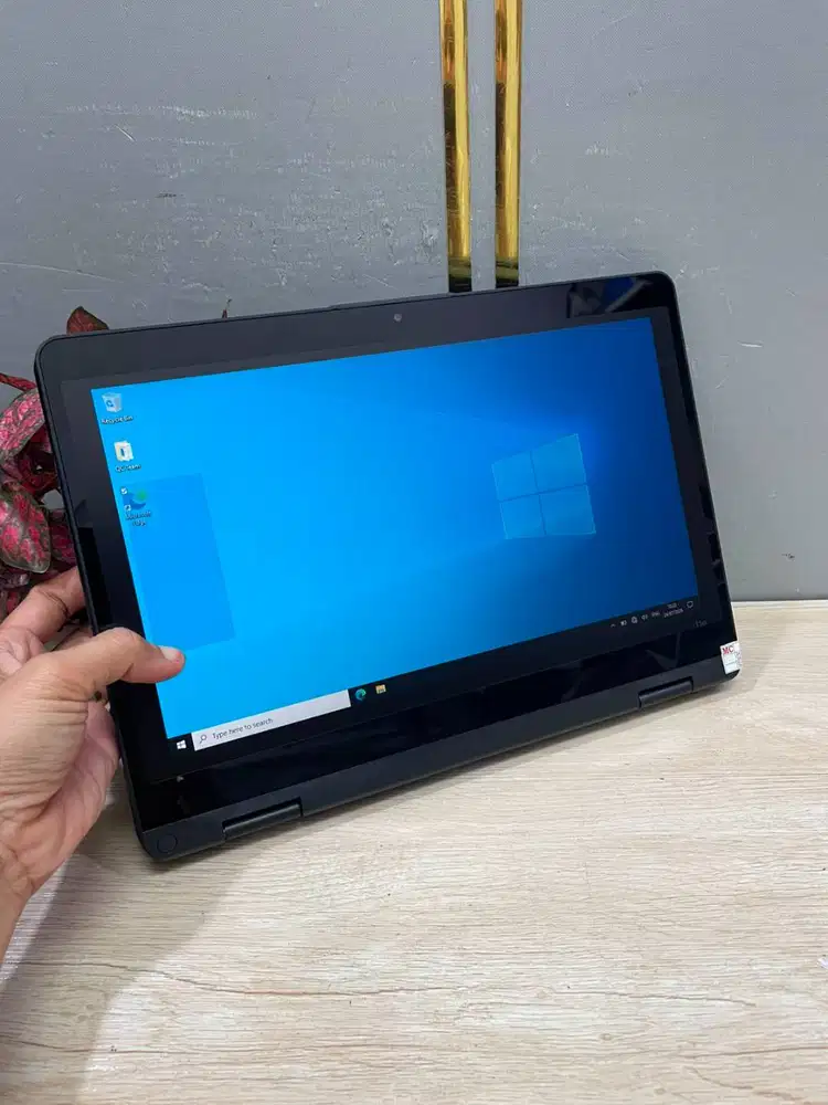 Lenovo YOGA 11E RAM 8GB 256 TOUCH no pen thn 2018 sekolah kuliah kerja