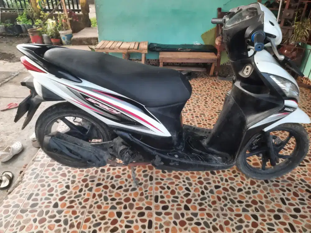 honda spacy 2011