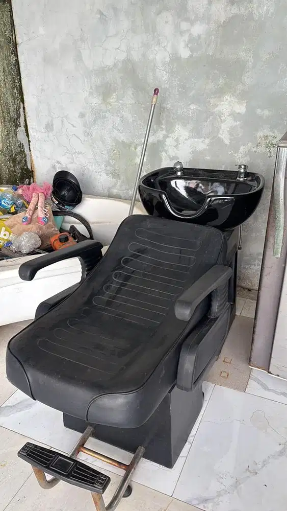 Kursi salon cuci rambut