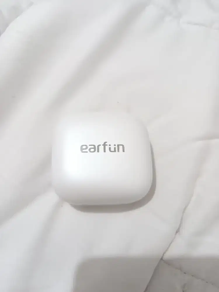 Earfun Air Pro 4i ( white )