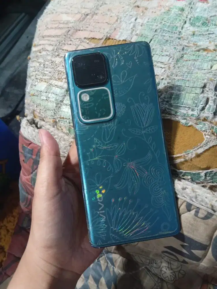 Vivo V30 8+8/ 256