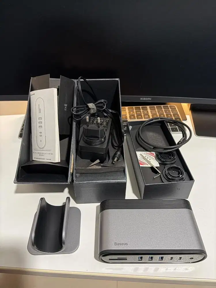 BASEUS DOCK WORKING STATION 17-IN-1 MULTIFUNCTIONAL HUB