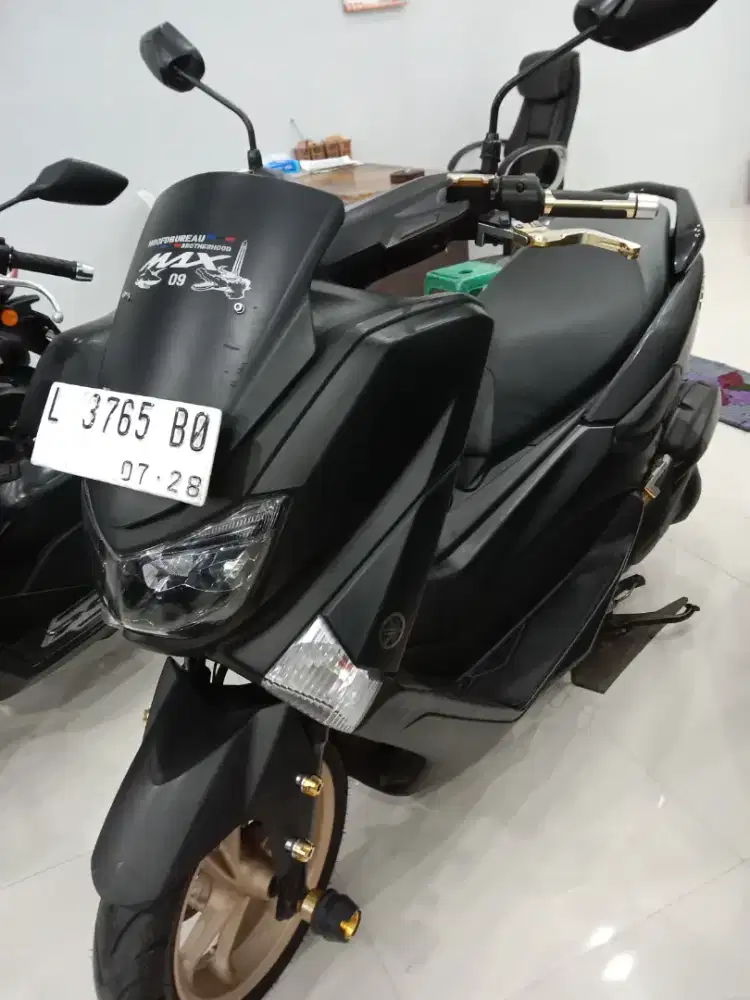 Nmax R 2018 warna FAVORIT bisa kredit tukar tambah