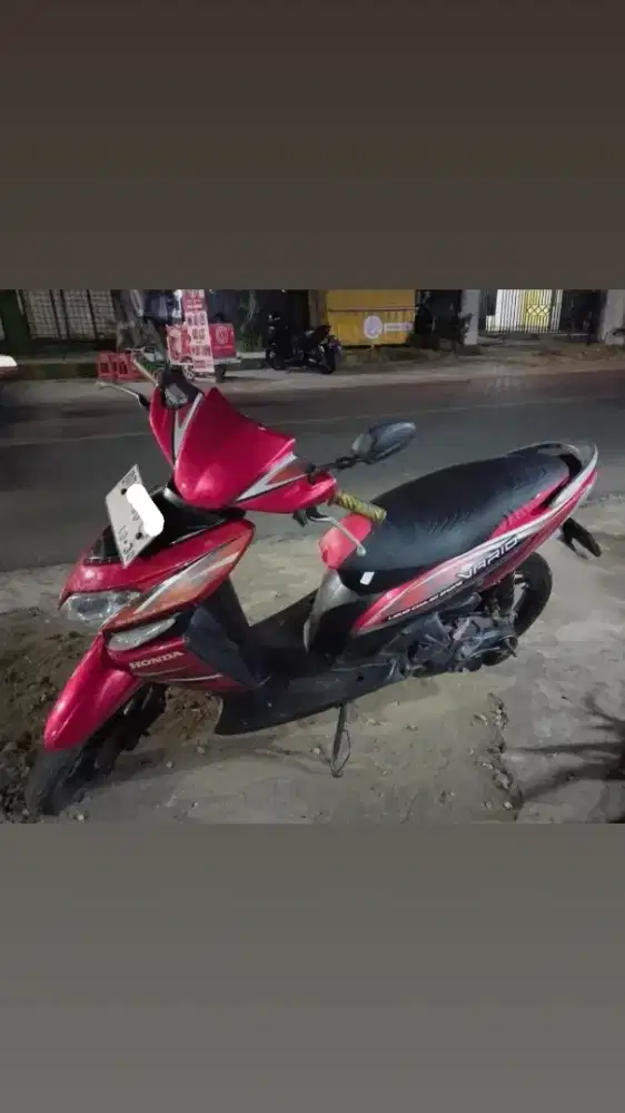 VARIO 110 THN 2010 LENGKAP