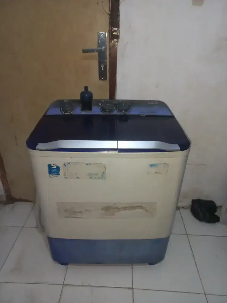 Dijual mesin cuci aqua 8 kg 2 tabung normal semua
