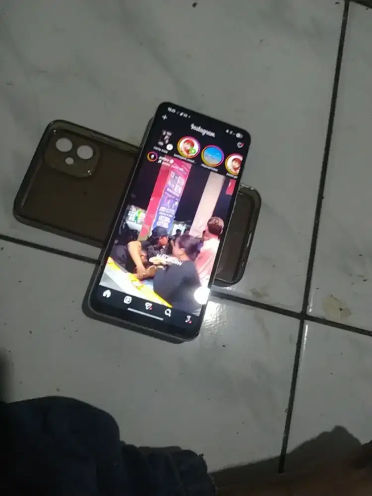 Samsung a05 (4/64) hp casan