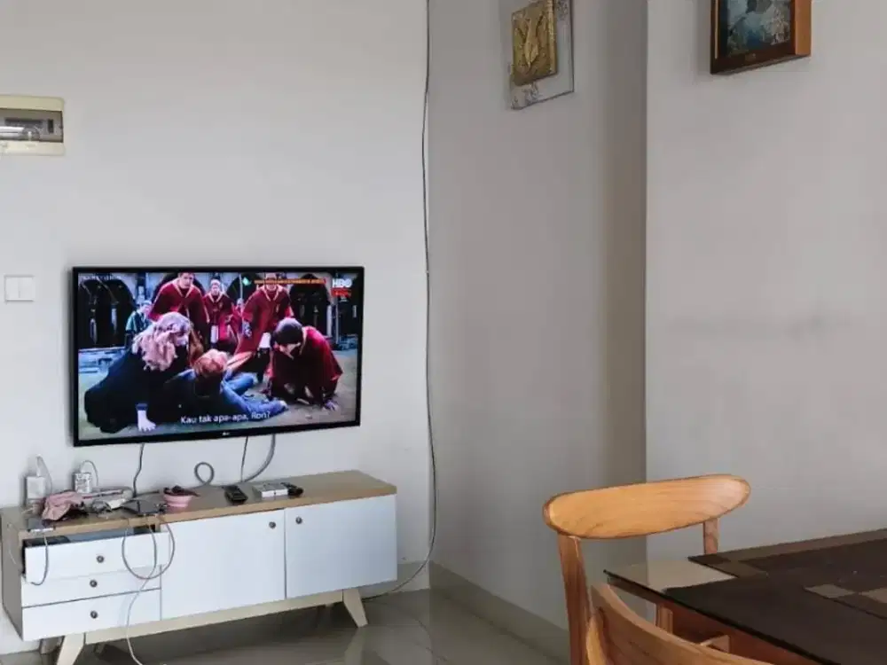 Disewakan 2BR Full Furnish Oak Tower A - Lantai 1, Fasilitas Bintang 5, Pulo Gadung