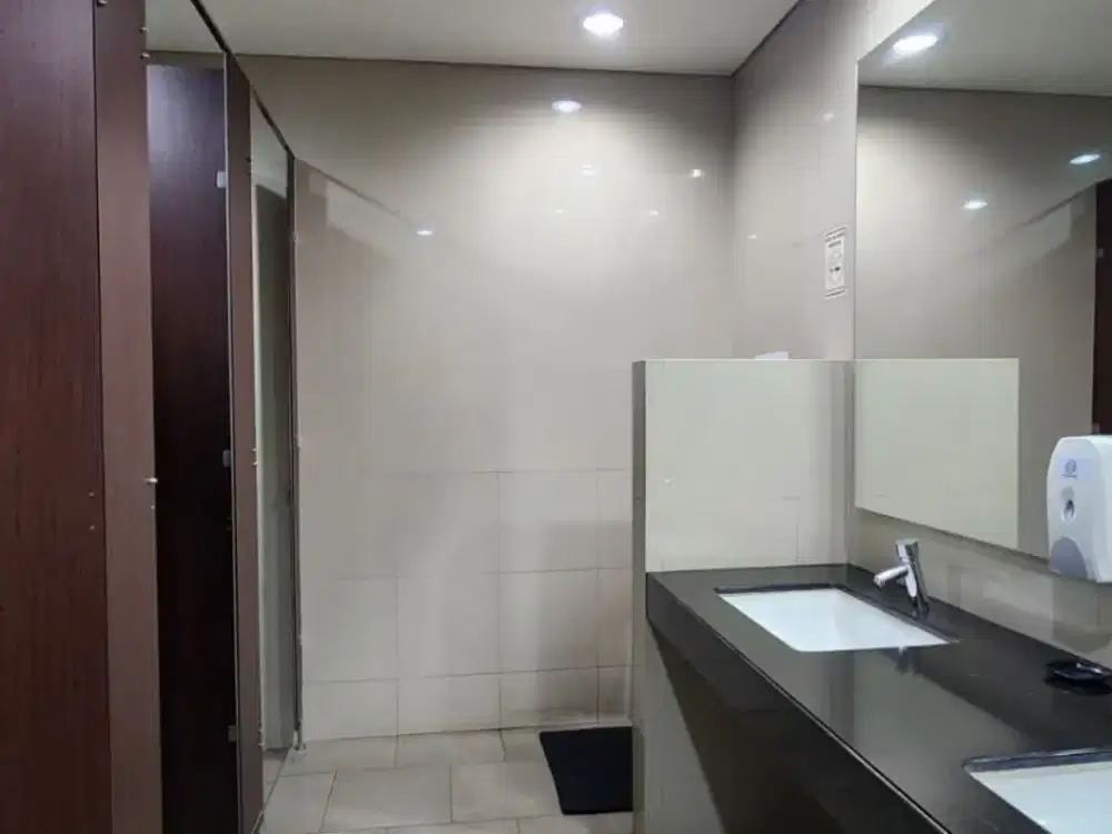 Gedung Perkantoran Bagus 8 Lantai TB Simatupang Jakarta Selatan