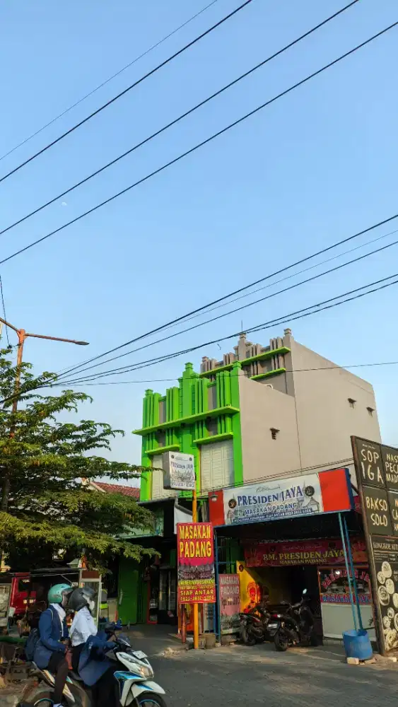 Di jual Rumah Model Ruko