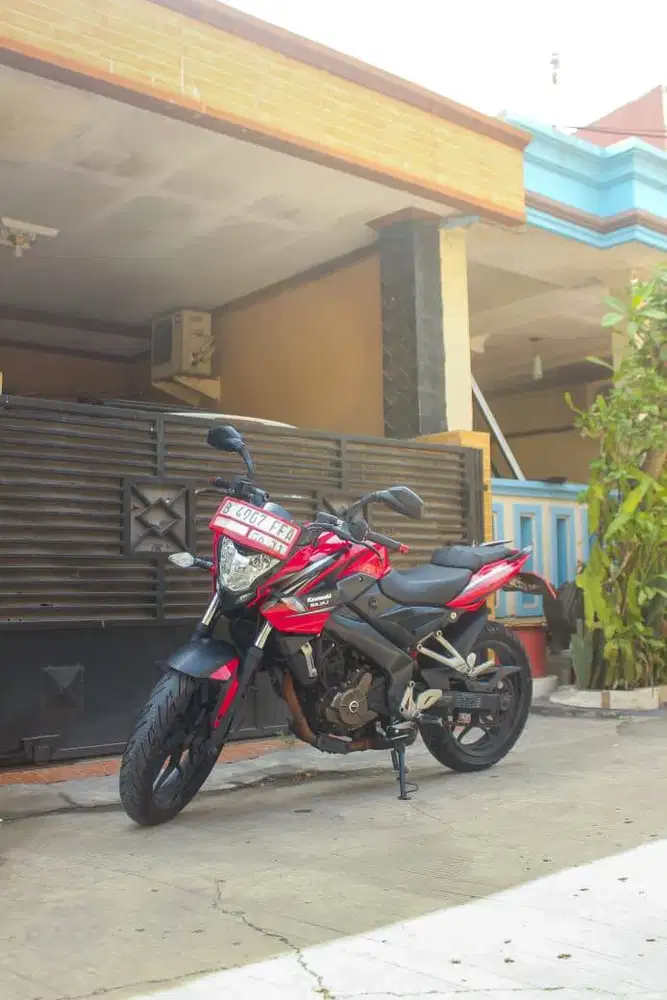 DIJUAL KAWASAKI PULSAR NS200 2015 | SIAP PAKAI