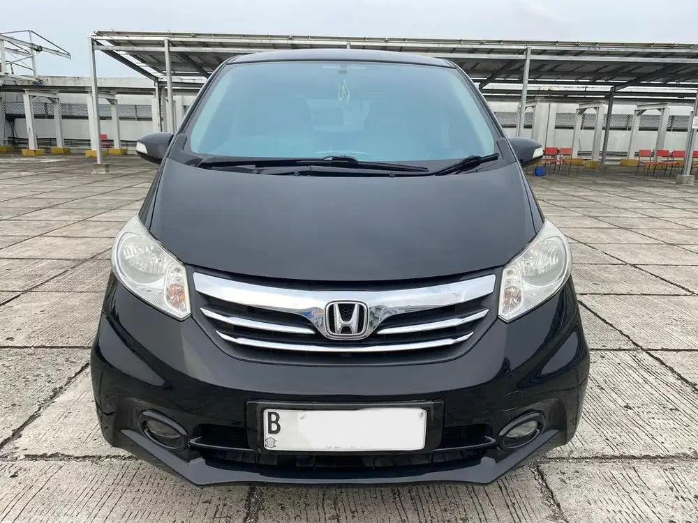 Freed PSD 2013 Hitam 1.5 E Service Record Honda DP 10jt AC blm double