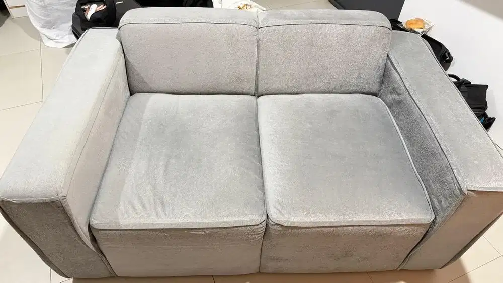 Sofa minimalist 2 seater