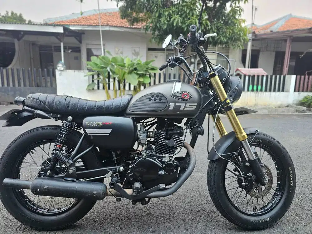 Kawasaki W175 SE Modif Hedon Japan Style