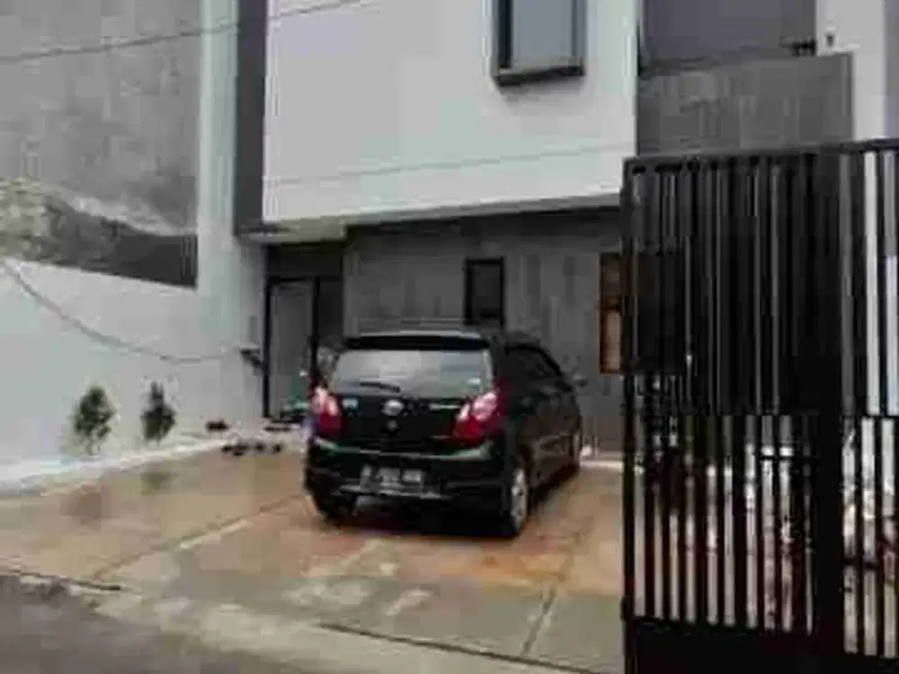 Rumah baru di Tebet Barat dalam
bebas banjir