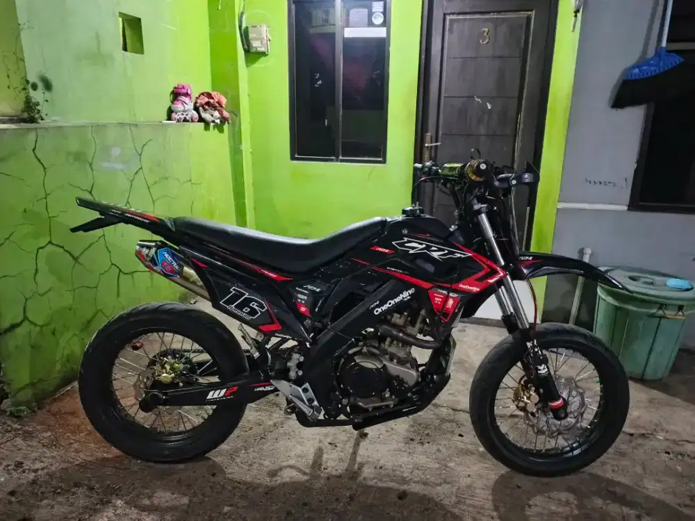 Supermoto Yamaha vixxion 2012 crf